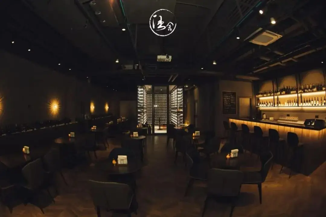 德州扑克技术_香槟盲品 德州扑克 游戏规则