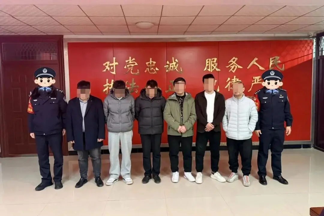 德州扑克聚众赌博_赌博案件_家德州扑克
