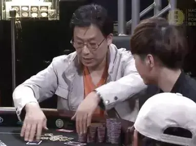 德州扑克翻牌前概念_德州扑克教程位置中文字幕_德州扑克锦标赛打法中文字幕