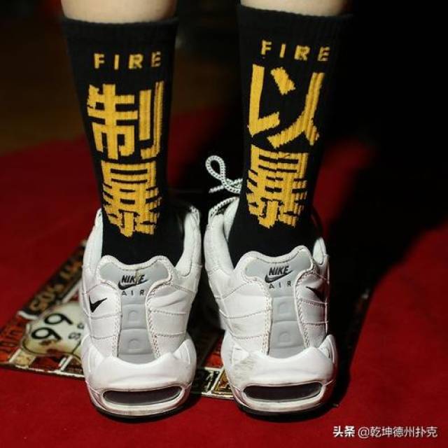扑克策略_扑克技巧_德州扑克 边缘牌